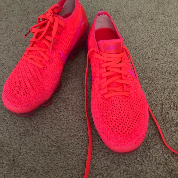 nike vapormax hyper punch